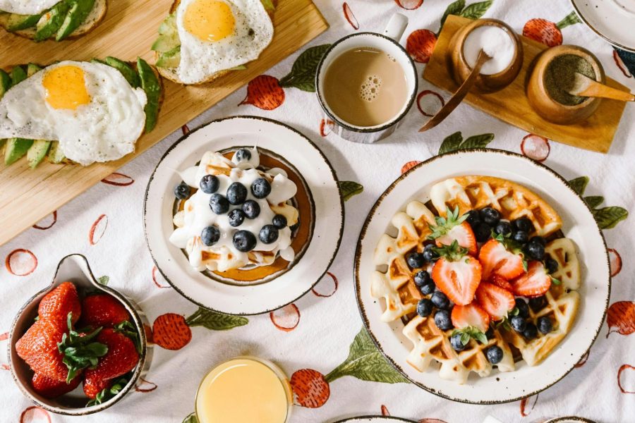 Breakfast with Wanderers –  Breakfast + Games + Travel Stories