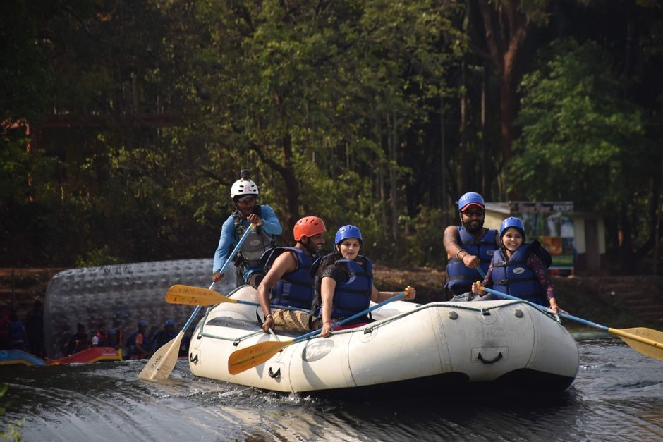 Best Time, Route & Budget for Dandeli River Rafting Price